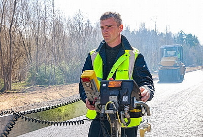 В Лепельском районе идет реконструкция автодороги Р46