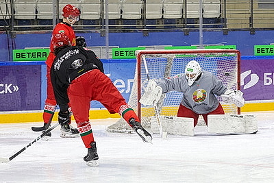 Молодежная сборная Беларуси по хоккею провела открытую тренировку в преддверии Кубка Будущего
