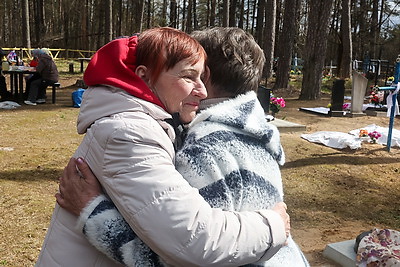 Православные верующие отметили Радуницу