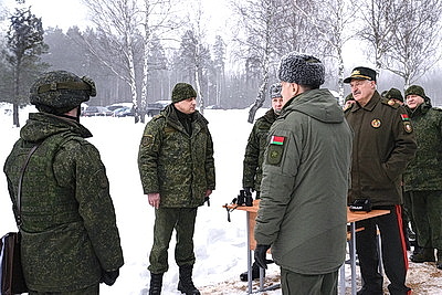Лукашенко лично проверяет боеготовность Вооруженных Сил