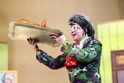 В Гродненском областном драматическом театре готовят премьеру - комедию-буфф \"Свадьба\"