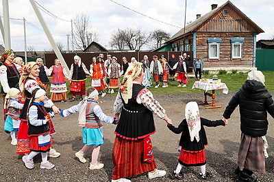 Сохранение традиций. Весенний обряд \"Ваджэнне Сулы\" в Гомельском районе