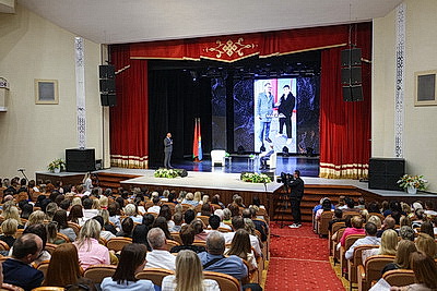 \"Пульс страны\". Марков и Богодель встретились с жителями Лиды и Полоцка