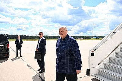 Лукашенко прибыл с рабочим визитом в Россию
