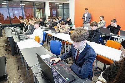 В Гомеле проходит областной конкурс по программированию Open IT World