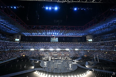 Церемония открытия XXV Зимних Олимпийских игр состоялась в Италии