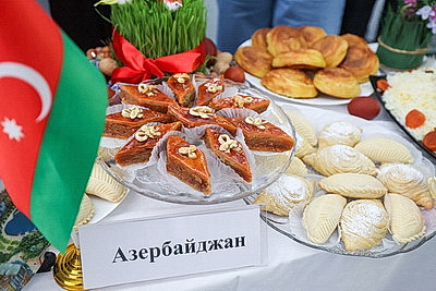 По-восточному ярко и по-белорусски гостеприимно. В ГрГУ им. Я. Купалы отметили Навруз