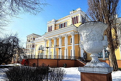 Первый весенний день