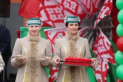 В Кореличах к областным \"Дажынкам\" торжественно открыли новостройку на 49 квартир