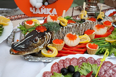 С задором, песнями и вкусными угощениями встретили в Могилеве праздник \"С Рождеством-2026\"