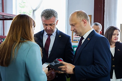 Министр экономики посетил предприятия Березовского района