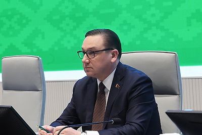 В съезде партии \"Белая Русь\" участвуют около 600 делегатов со всей страны