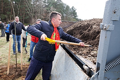 Аллею из 50 молодых лип высадили активисты-общественники в Гродно