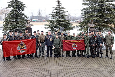 \"С первого занятия понял: здесь воспитывают силу духа, характер\". Чем увлекает гомельских ребят \"Сокол\"