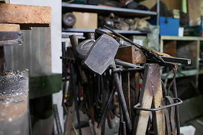 Расширяя границы возможного. Женщина-кузнец превращает металл в произведения искусства