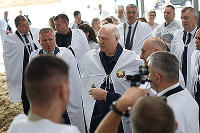 Фермерские хозяйства - в центре внимания. Лукашенко совершил рабочую поездку в Житковичский район