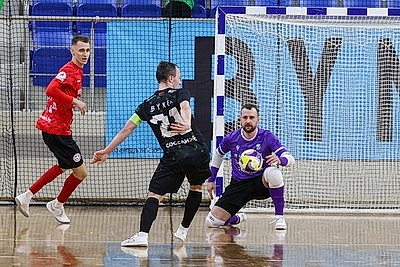 Спортсмены \"Столицы\" вышли вперед в финале чемпионата Беларуси по мини-футболу