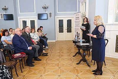 В минском Купаловском театре открылась экспозиция архивных документов о судьбах великих актрис