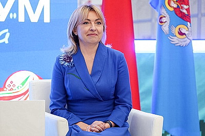 \"Женская энергия для большого дела\". Молодежный женский форум проходит в Минске