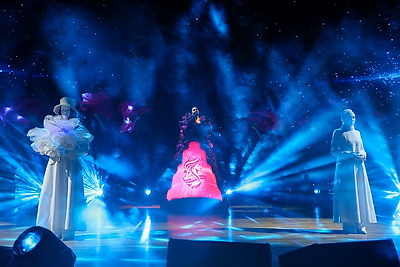 \"Образец для молодежи\". Орден Матери вручили 26 многодетным минчанкам