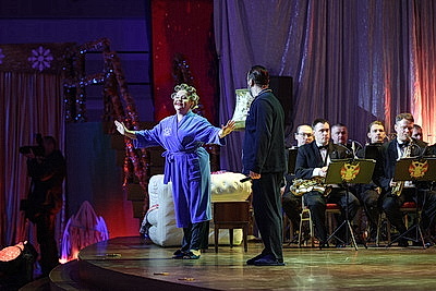 \"Мы все служим Отечеству\". Лукашенко отметил заслуги тех, кто двигает Беларусь вперед конкретными делами