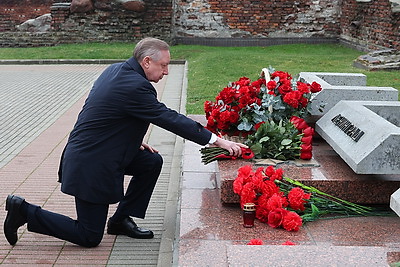 Делегация Санкт-Петербурга посетила Брестскую крепость