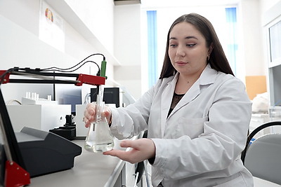 Аспирантка ВГУ разработала методику для прогнозирования состояния водных экосистем