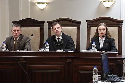 Офицер СС Ганс Зиглинг обвиняется в убийстве не менее 1,7 тыс. человек, включая 238 детей