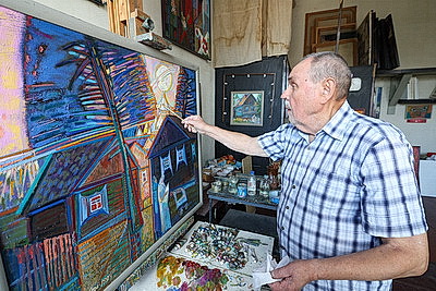 Художник из Лепельского района удостоен звания заслуженного деятеля искусств