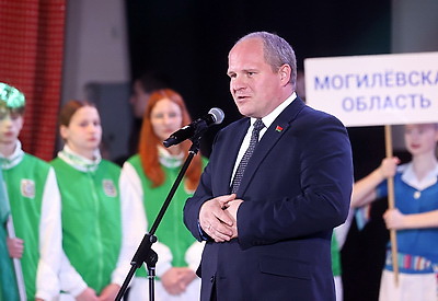 Фестиваль школьного спорта по волейболу и плаванию стартовал в Гомеле