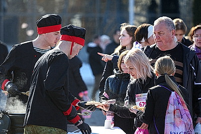 \"Заряд эндорфинами и цветы на финише\". \"Красивый забег\" прошел в Минске