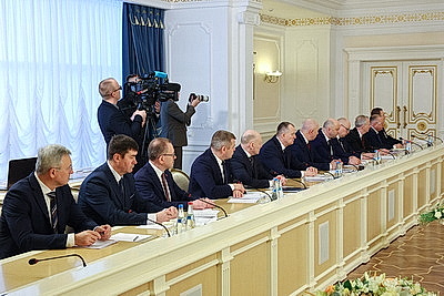 Лукашенко требует четко разделить обоснованное и необоснованное посредничество