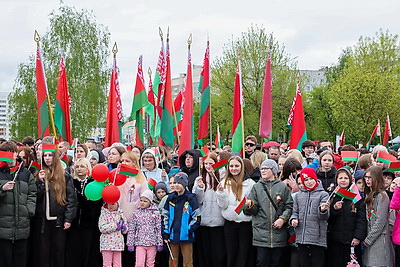 Переполняло чувство любви к Родине. В Витебске чествовали главные государственные символы