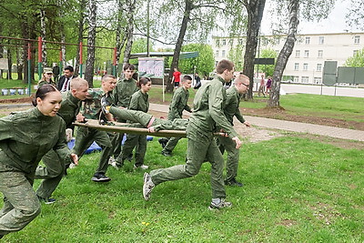 Около 200 школьников Могилевской области участвуют в состязаниях в в/ч 72471