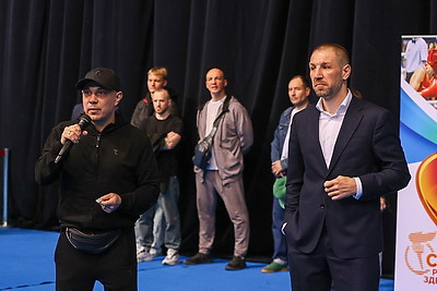 Чемпионы мира по боксу Цзю и Пирог провели мастер-класс для участников мемориала Ботвинника