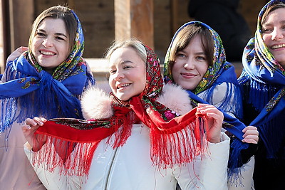 \"Золотая масленица\" в \"Золотом кольце\" прошла в Витебске