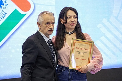 Подведение итогов творческих конкурсов, тематические площадки. В Минске проходит международная книжная выставка-ярмарка