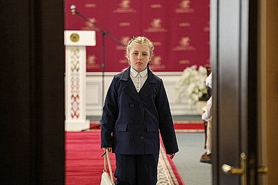 Победителей конкурса видеоблогеров \"Деньги имеют значение\" наградили в Нацбанке