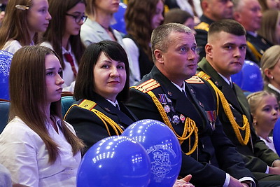 \"Семья! Служим вместе!\". В Бресте наградили финалистов республиканской акции МВД