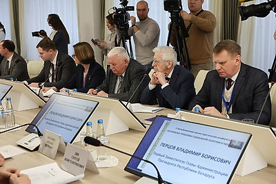 Актуальные проблемы социальной политики и идеологии обсудили на научно-практической конференции в Минске