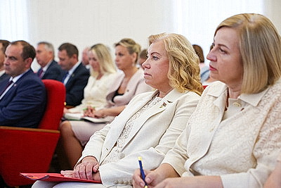 Кочанова провела встречу с председателями местных Советов депутатов