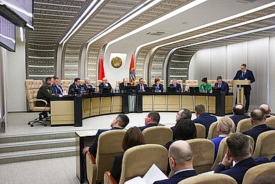 Строительство, зарплаты, инвестпроекты. Кушнаренко об итогах работы Минской области в 2025 году