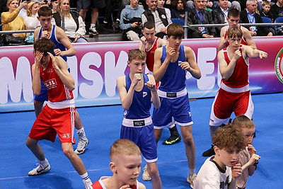 Чемпионы мира по боксу Цзю и Пирог провели мастер-класс для участников мемориала Ботвинника