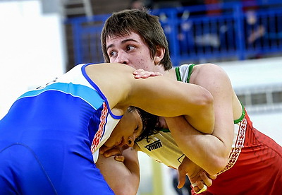 Турнир по вольной борьбе памяти заслуженного тренера БССР Валерия Зубкова открылся в Витебске