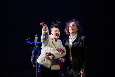 Владимирский академический театр драмы представил спектакль \"Черные доски\" на театральном форуме \"M.@rt.контакт\"