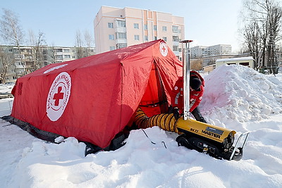 Мобильный пункт обогрева Красного Креста работает в Витебске