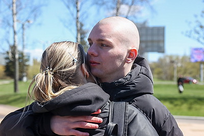 Торжественная отправка новобранцев на срочную военную службу прошла в Минске и регионах Беларуси