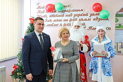 Минтруда и РОО \"Белая Русь\" провели совместную акцию в ТЦСОН Фрунзенского района Минска