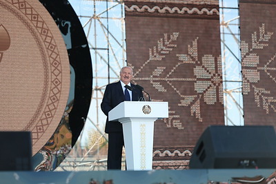 Лукашенко: фестиваль \"Зов Полесья\" дает повод всем славянам собраться на общей исторической родине