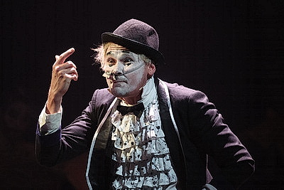 Государственный русский драматический театр им. Ф.М. Достоевского представил на \"M.@rt.контакт\" спектакль \"Чехов. Водевили\"